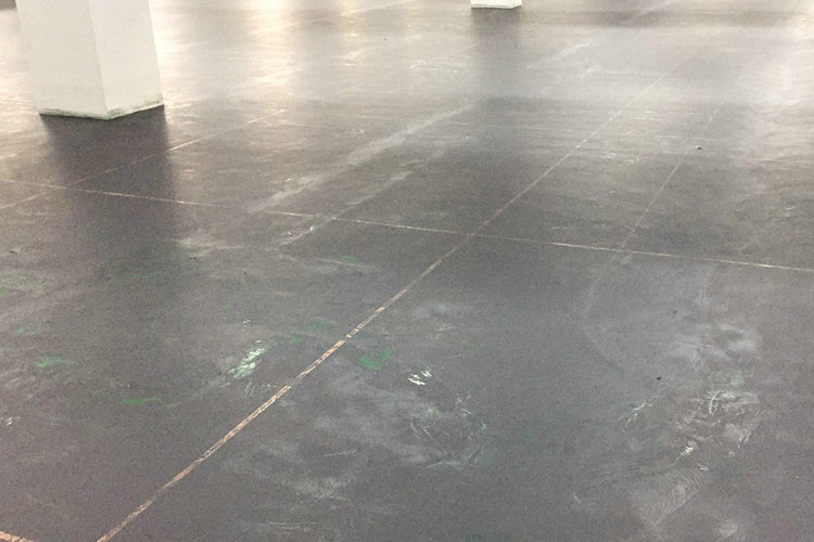 防靜電地坪漆,福州防靜電地坪工程_防靜電地坪漆廠家滄晟:靜電對(duì)人體的危險(xiǎn)有哪些？